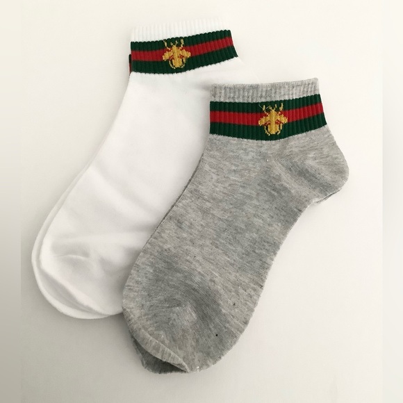 STATUS STRIPE SOCKS - Picture 1 of 1